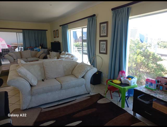 3 BEDROOM HOUSE FOR SALE IN BOGGOMSBAAI